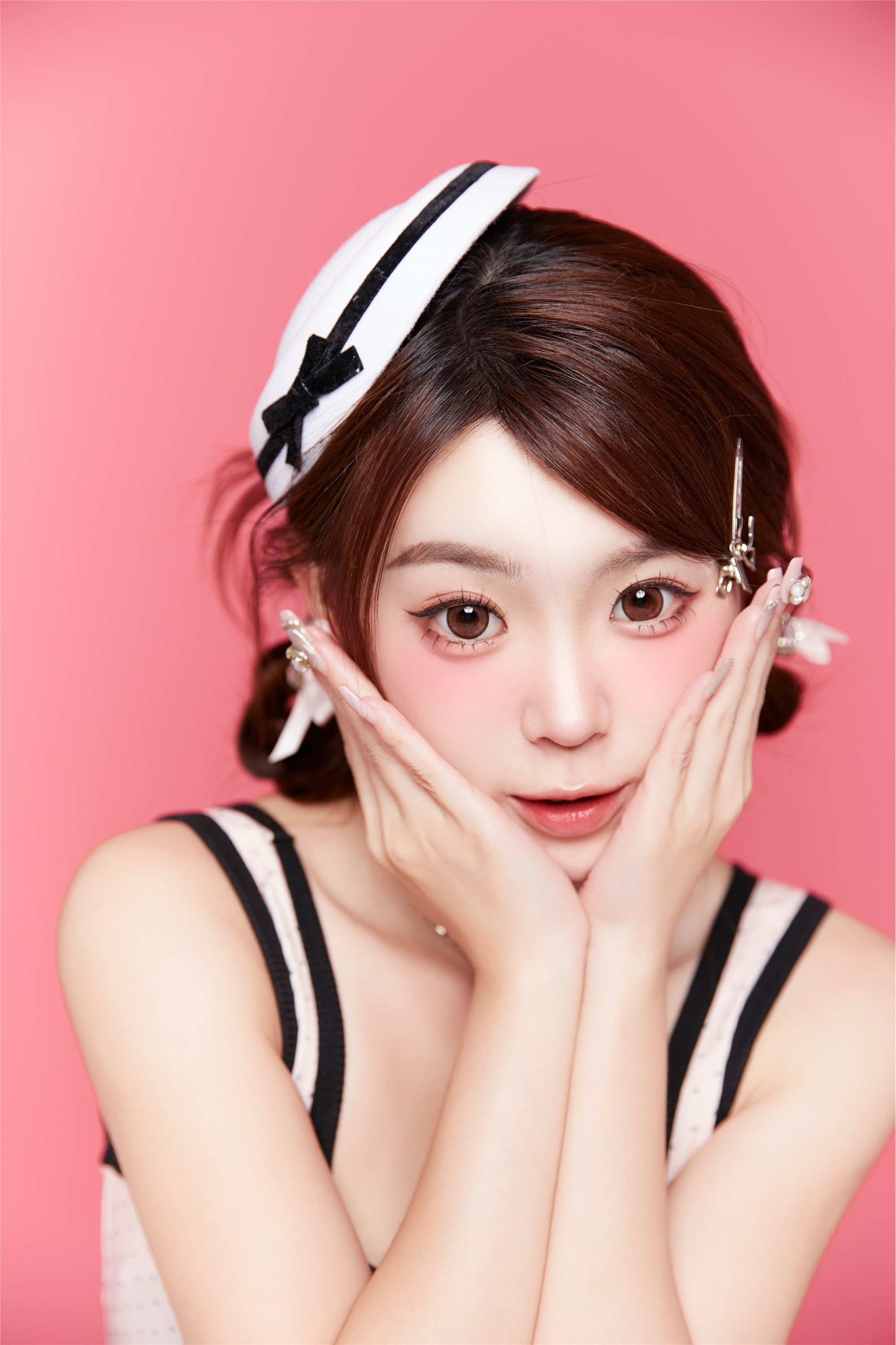 YITUYU艺图语 2025.01.07 粉色甜妹肖像 CARLEE是77呀